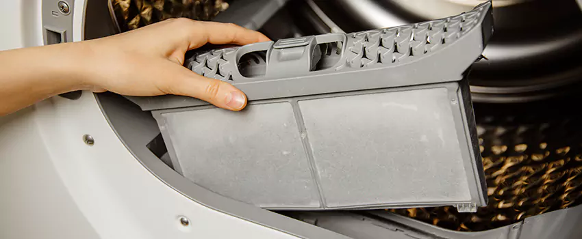 Signs Of A Clogged Dryer Lint Trap in Arnold, Maryland